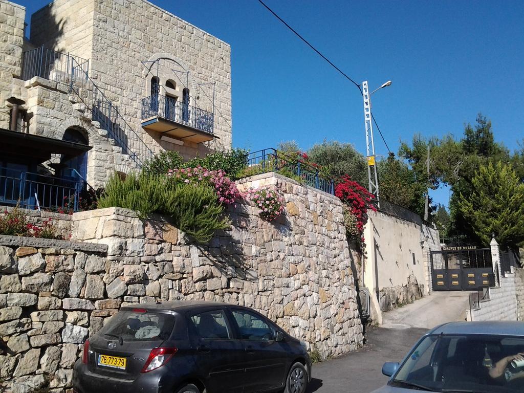 Rosary Sister Guest House Ein Karem เยรูซาเลม ภายนอก รูปภาพ