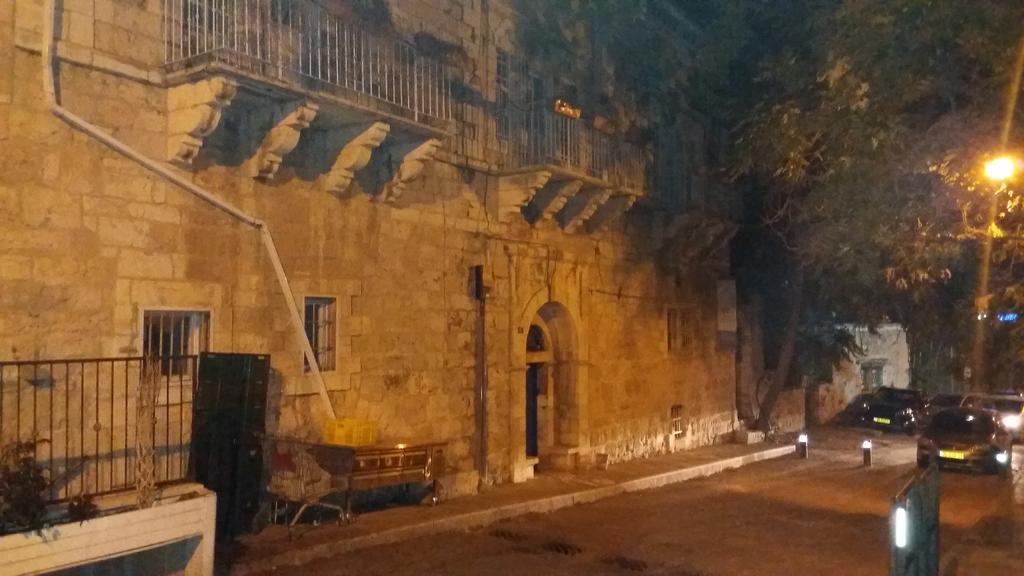 Rosary Sister Guest House Ein Karem เยรูซาเลม ภายนอก รูปภาพ