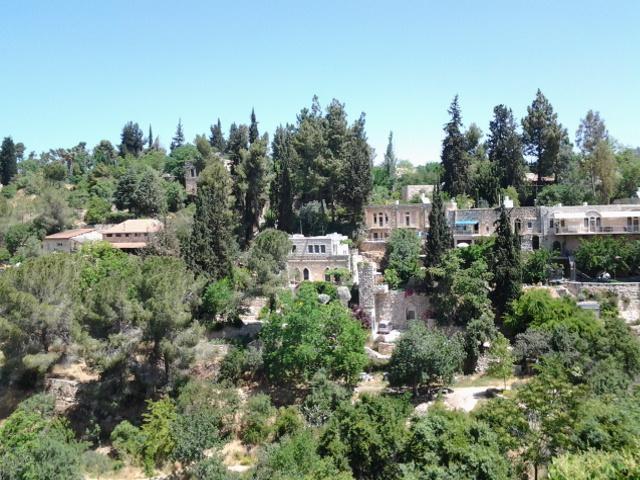 Rosary Sister Guest House Ein Karem เยรูซาเลม ภายนอก รูปภาพ